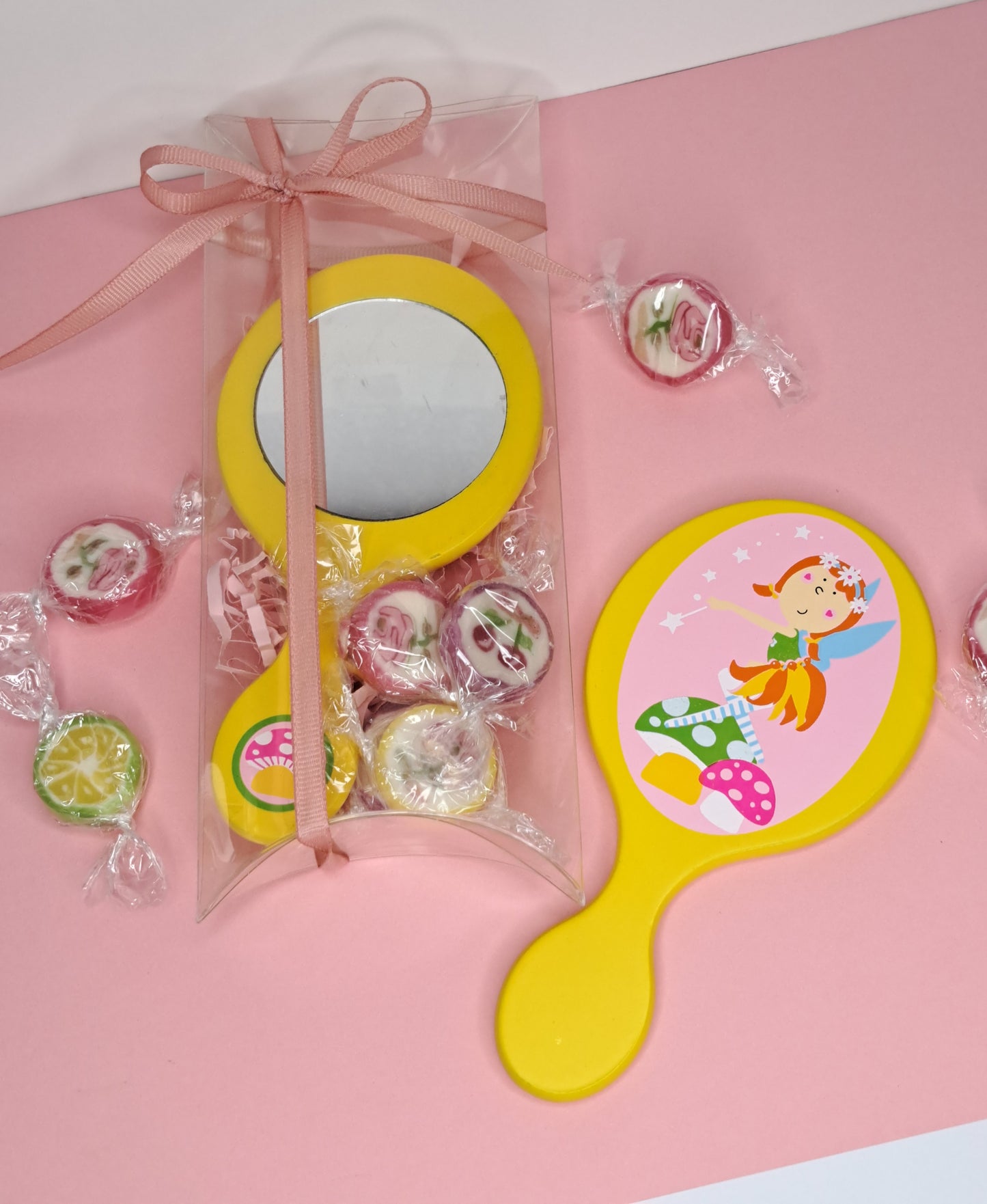 Hand mirror
