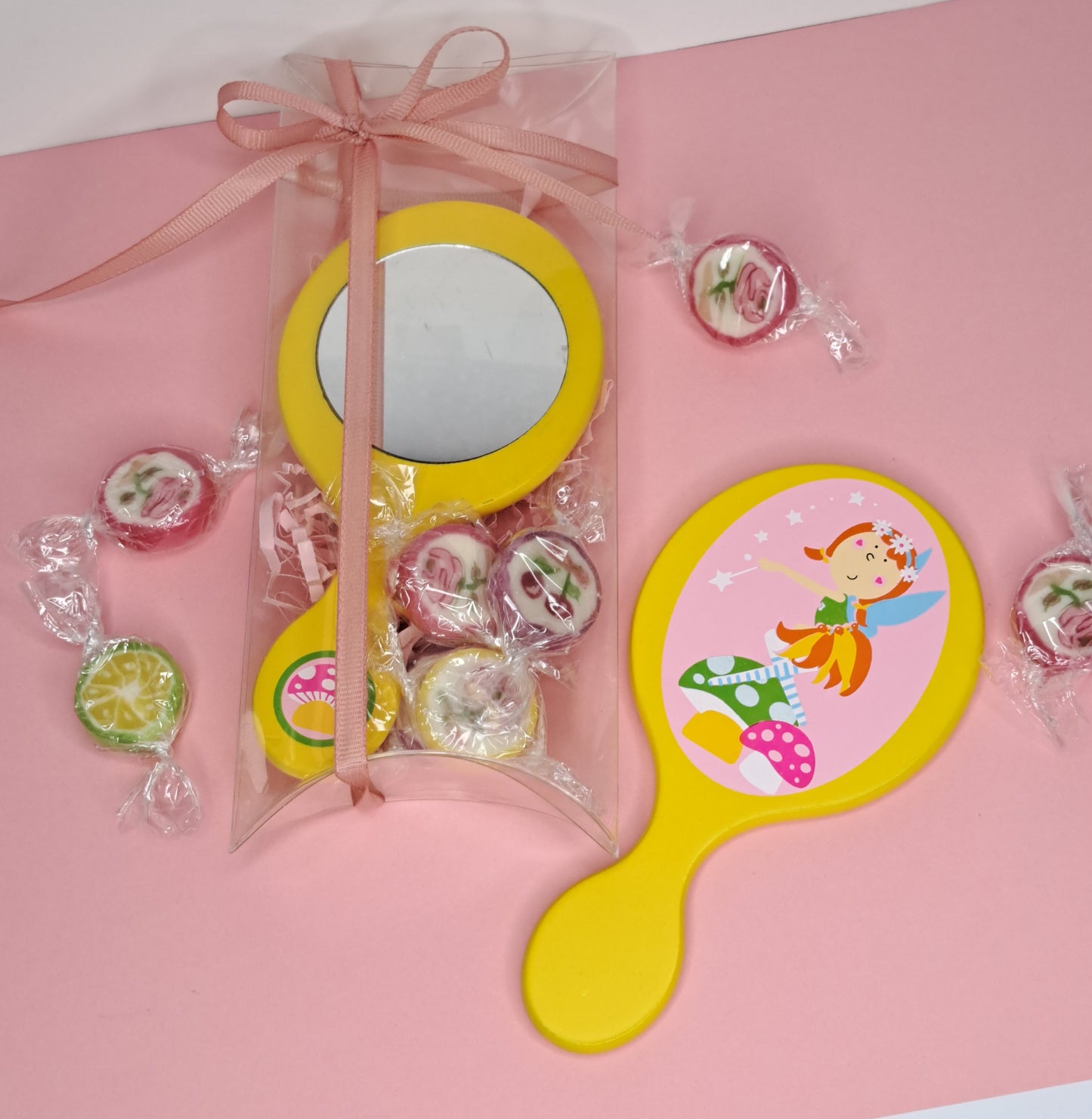 Hand mirror