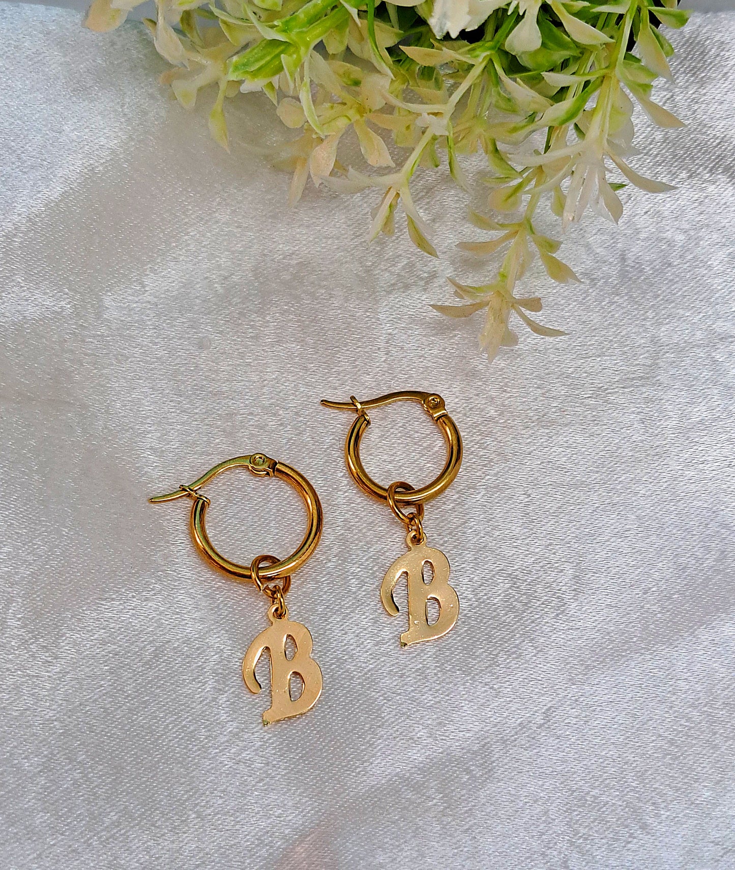 Initial gold hoop earrings(14 options)