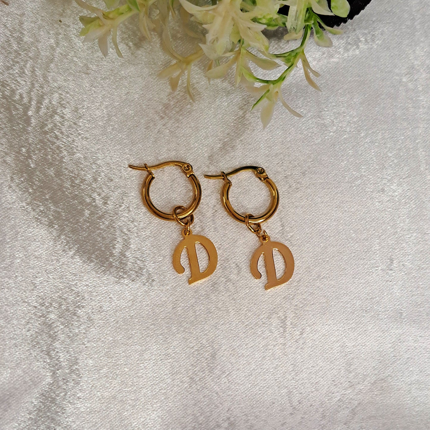 Initial gold hoop earrings(14 options)