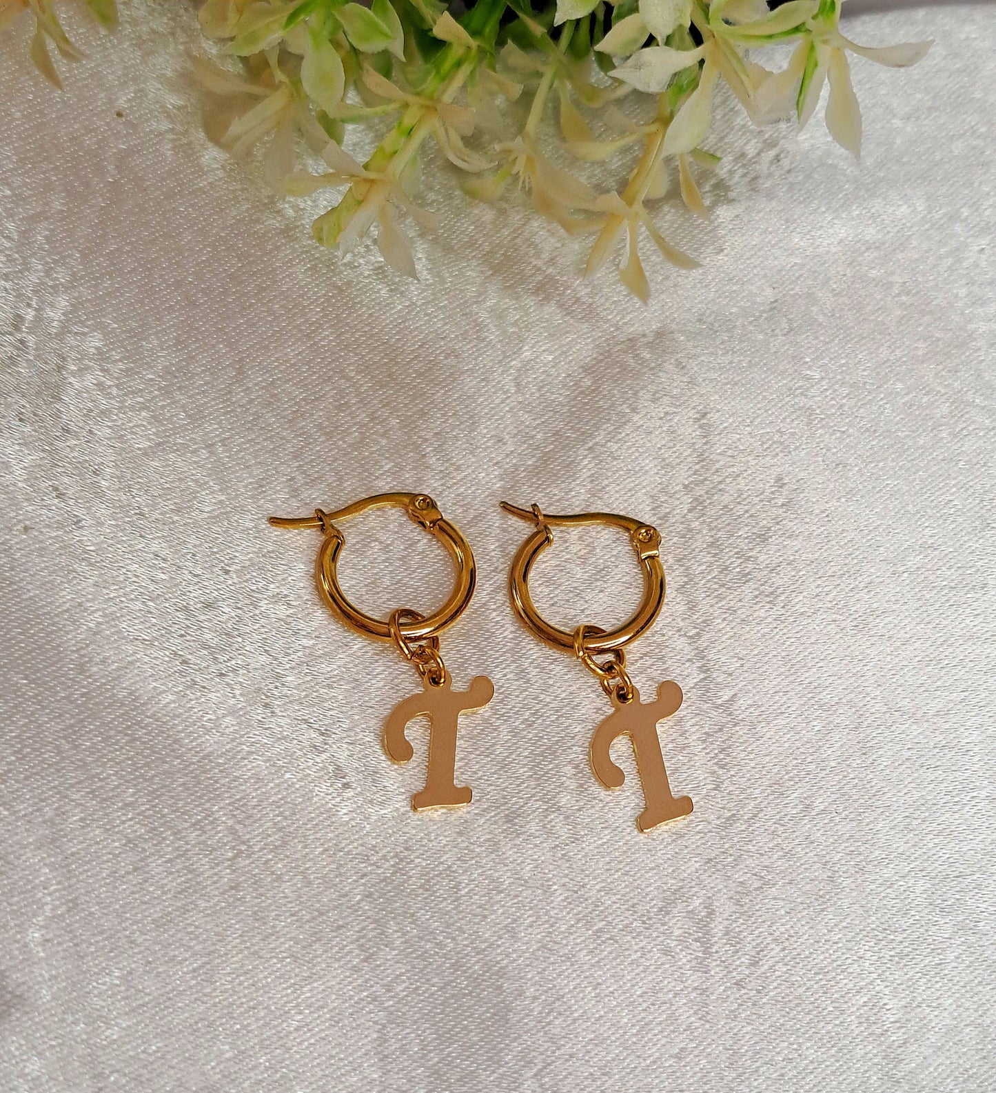 Initial gold hoop earrings(14 options)