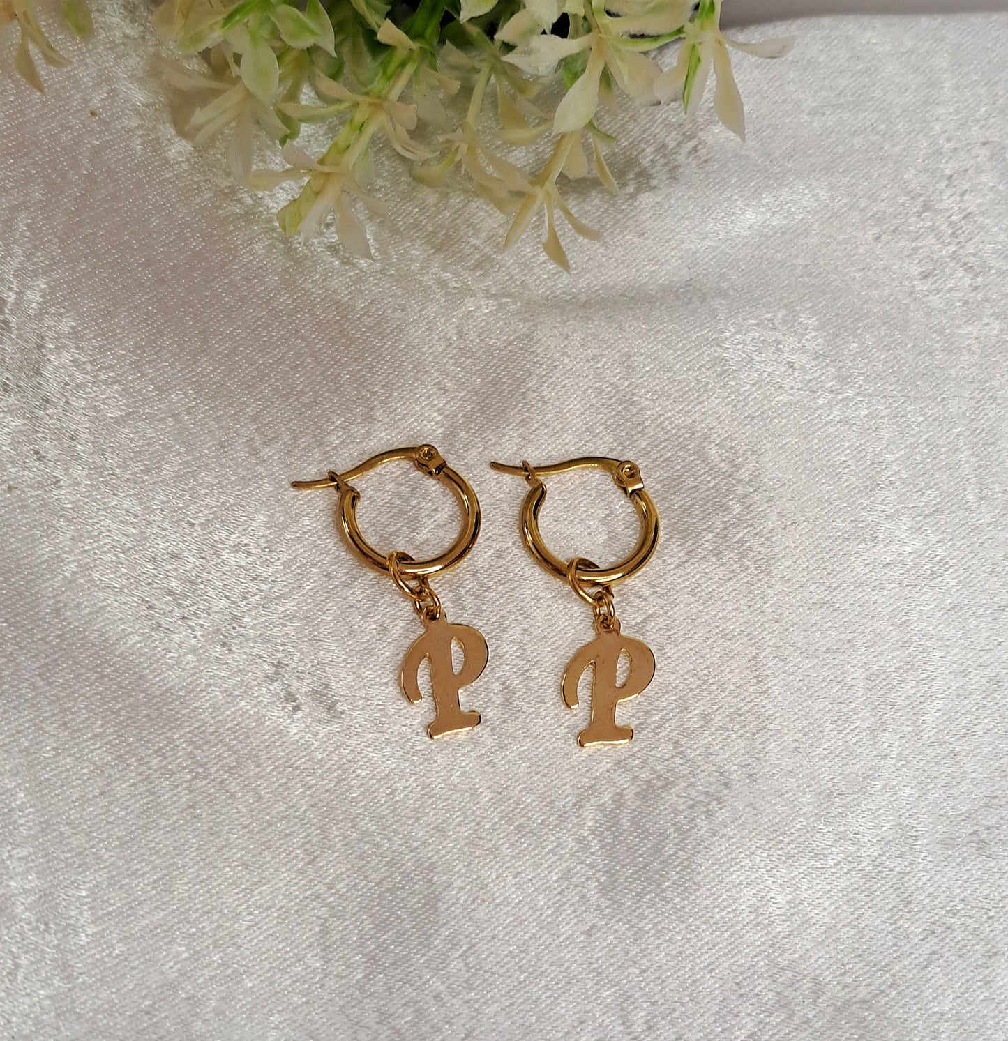 Initial gold hoop earrings(14 options)