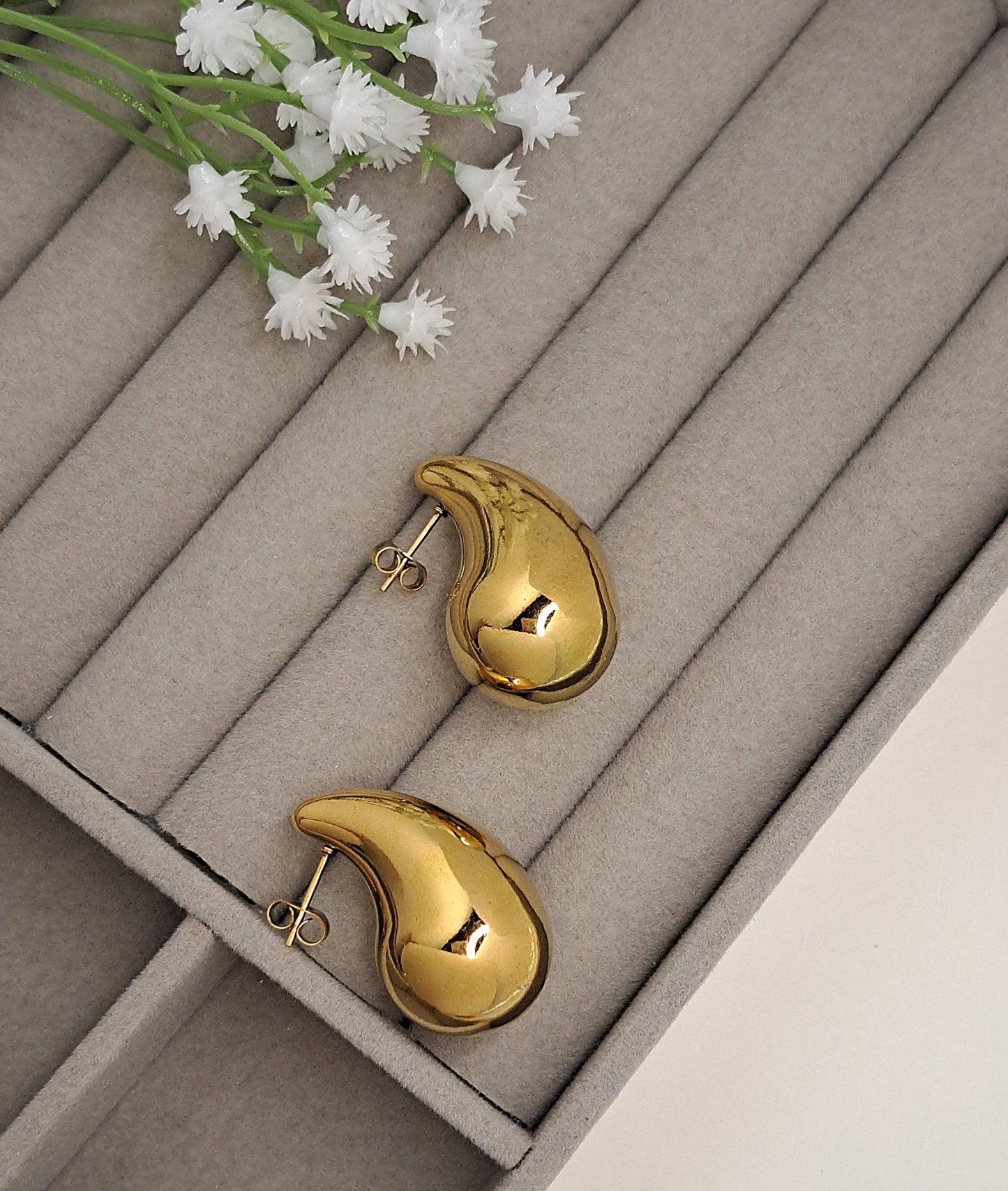 Dupe/Waterdroplet earrings gold