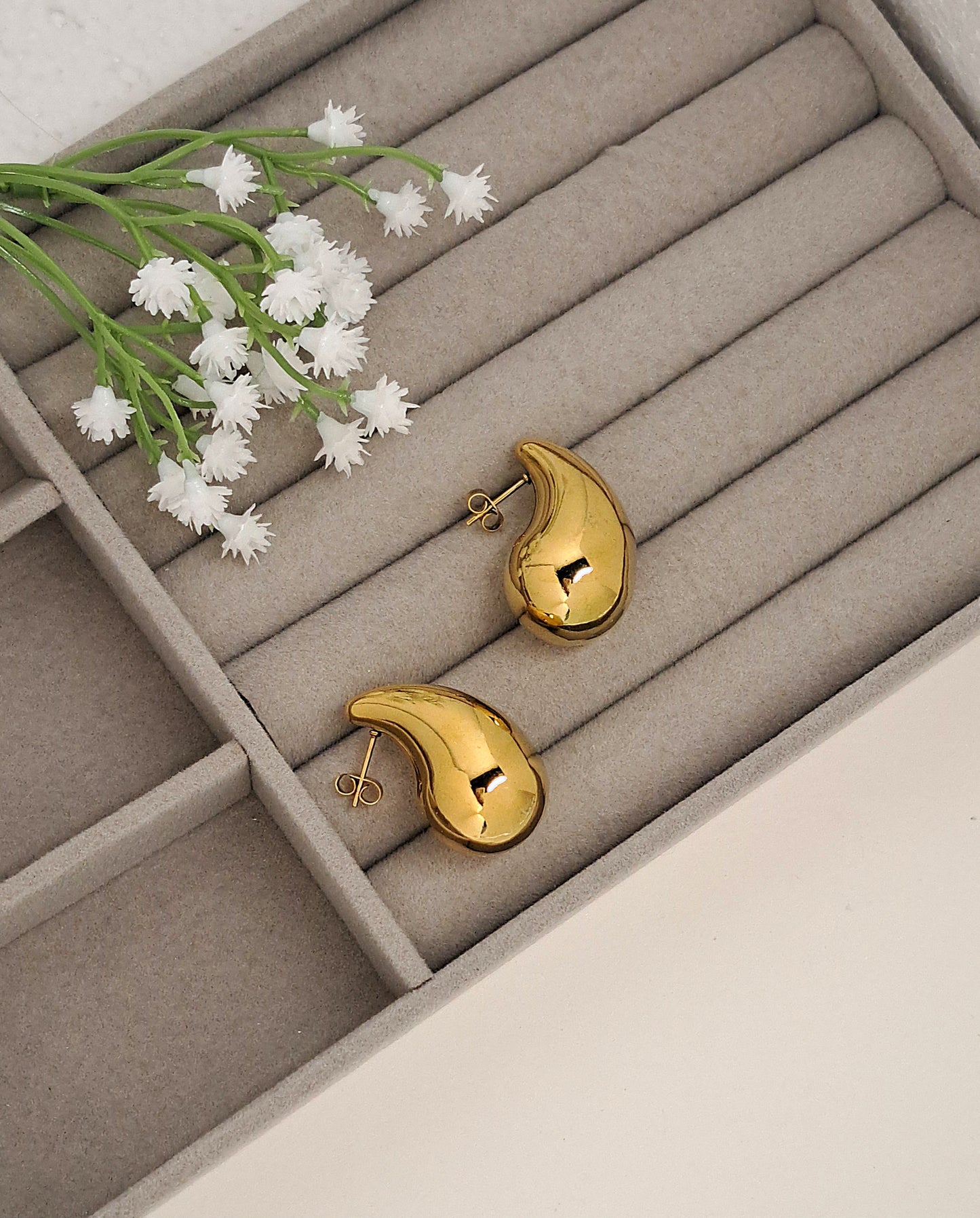 Dupe/Waterdroplet earrings gold