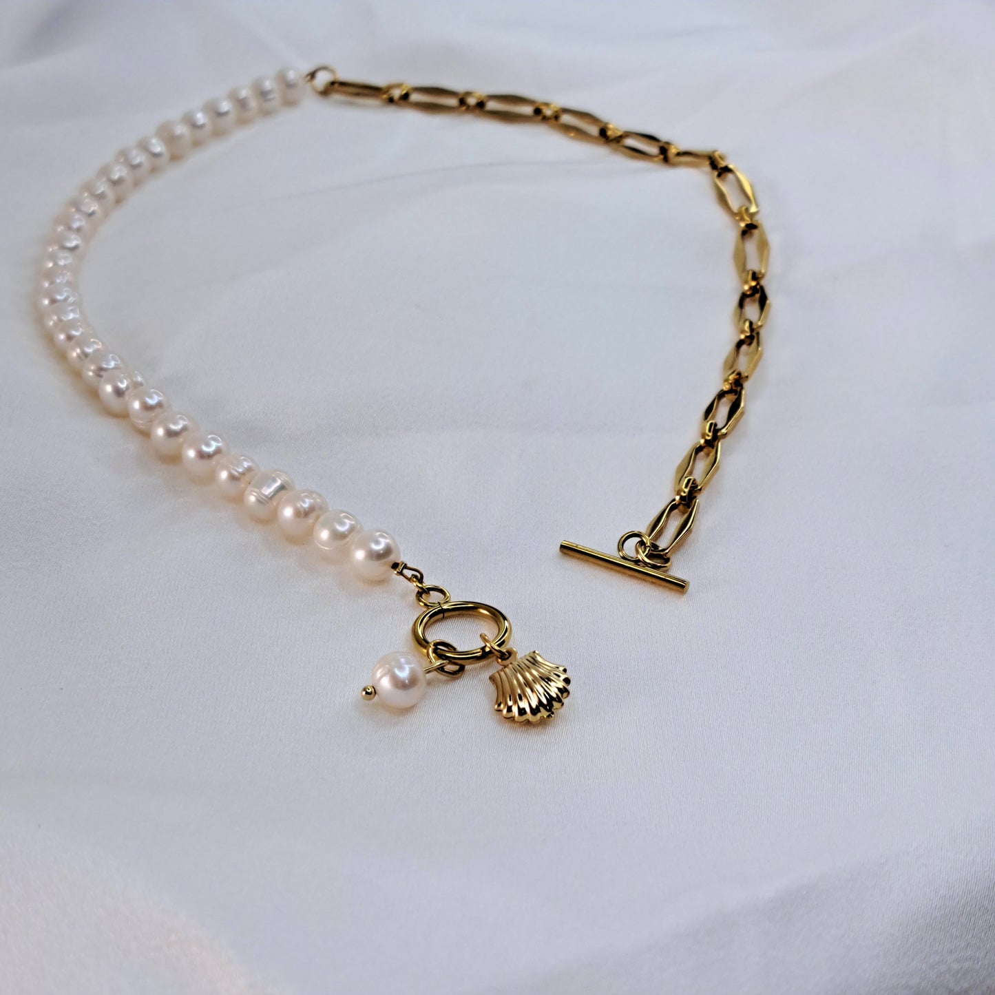 Lake Pearl and Chain Chocker Necklace