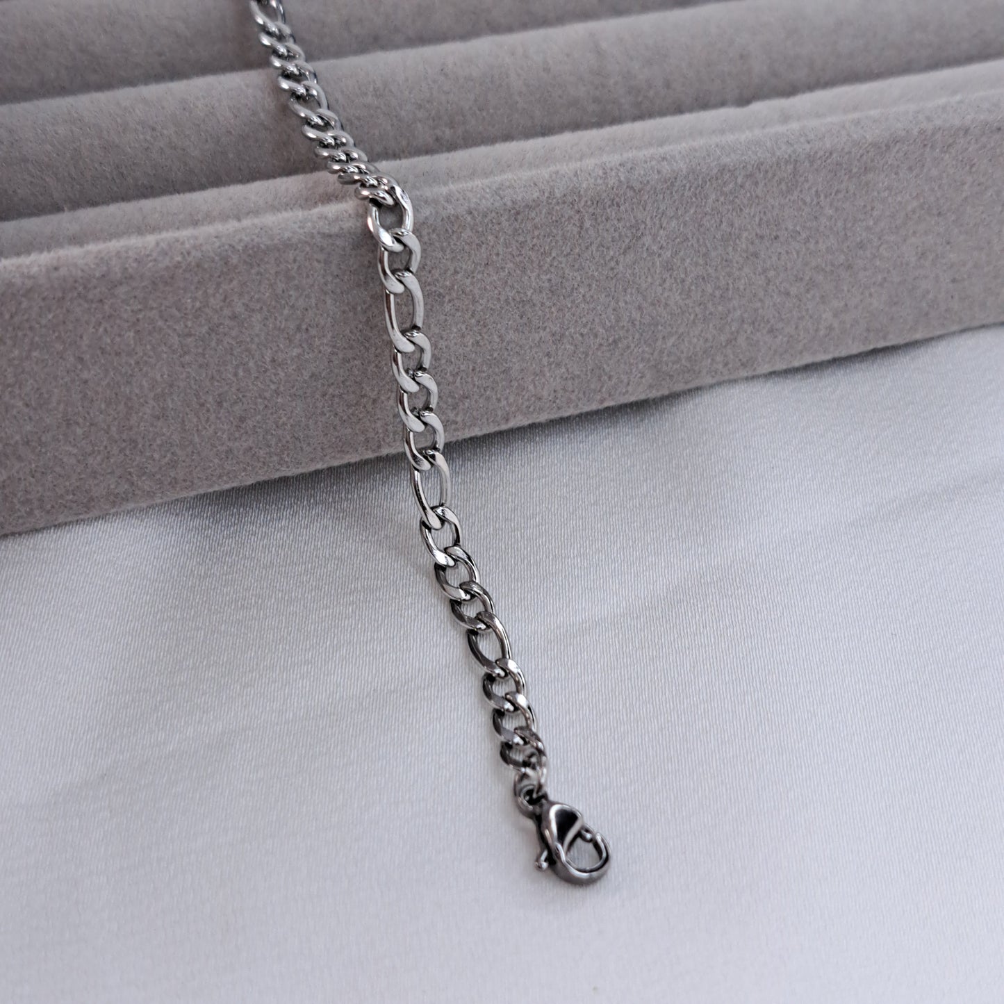 Medium Silver Figaro Chain Anklet Bracelet