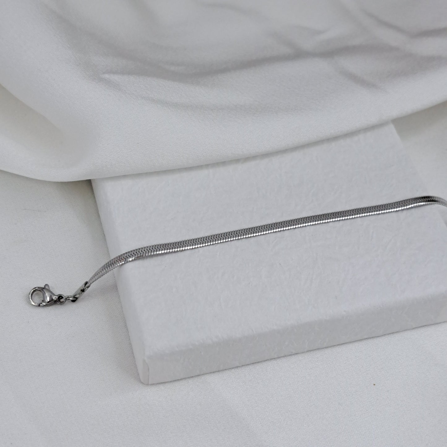 Snake Chain Bracelet (2 colours)