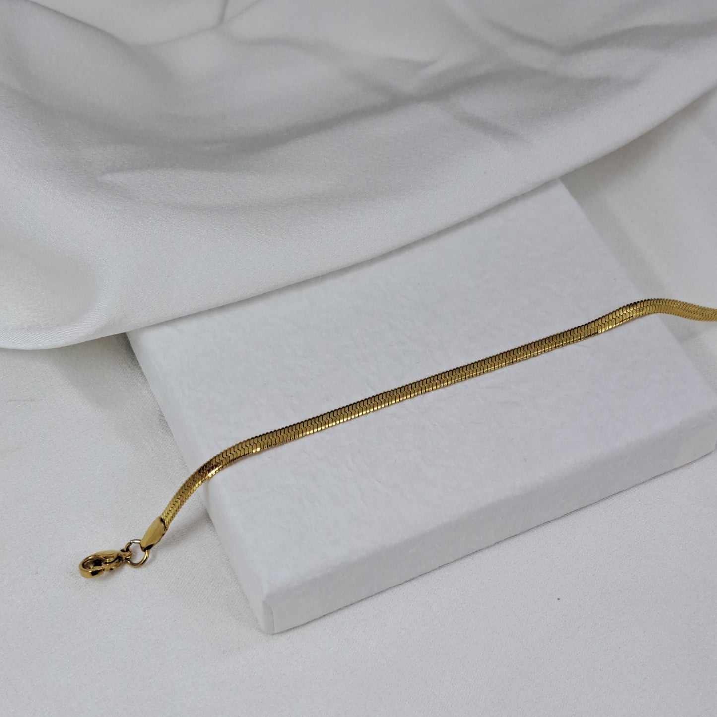 Snake Chain Bracelet (2 colours)