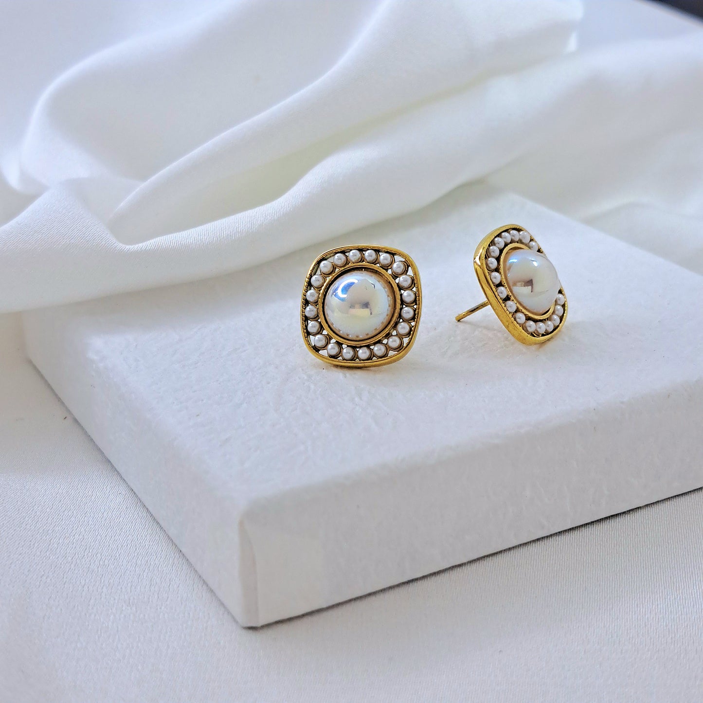 Square Pearl Stud Earrings (2 colours)