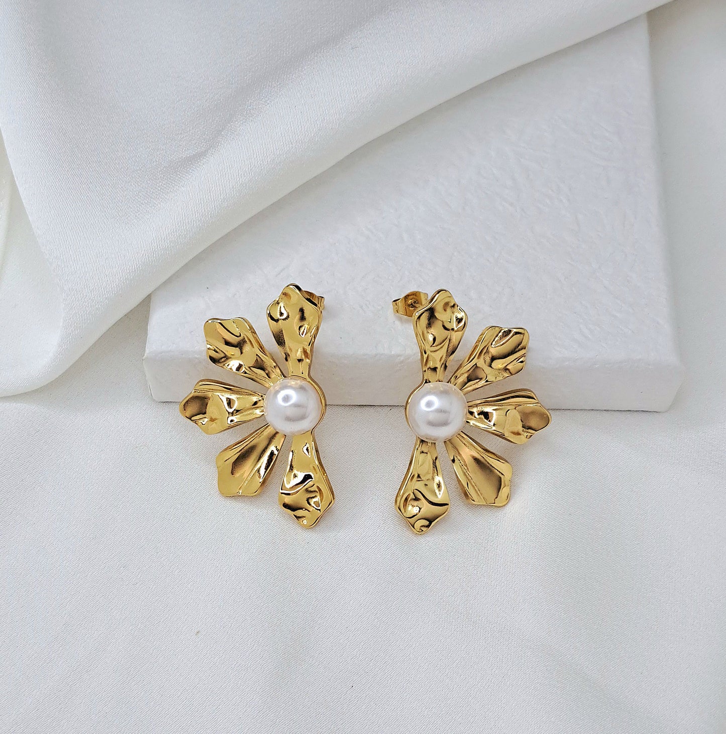 Half Flower Earrings With Pearl