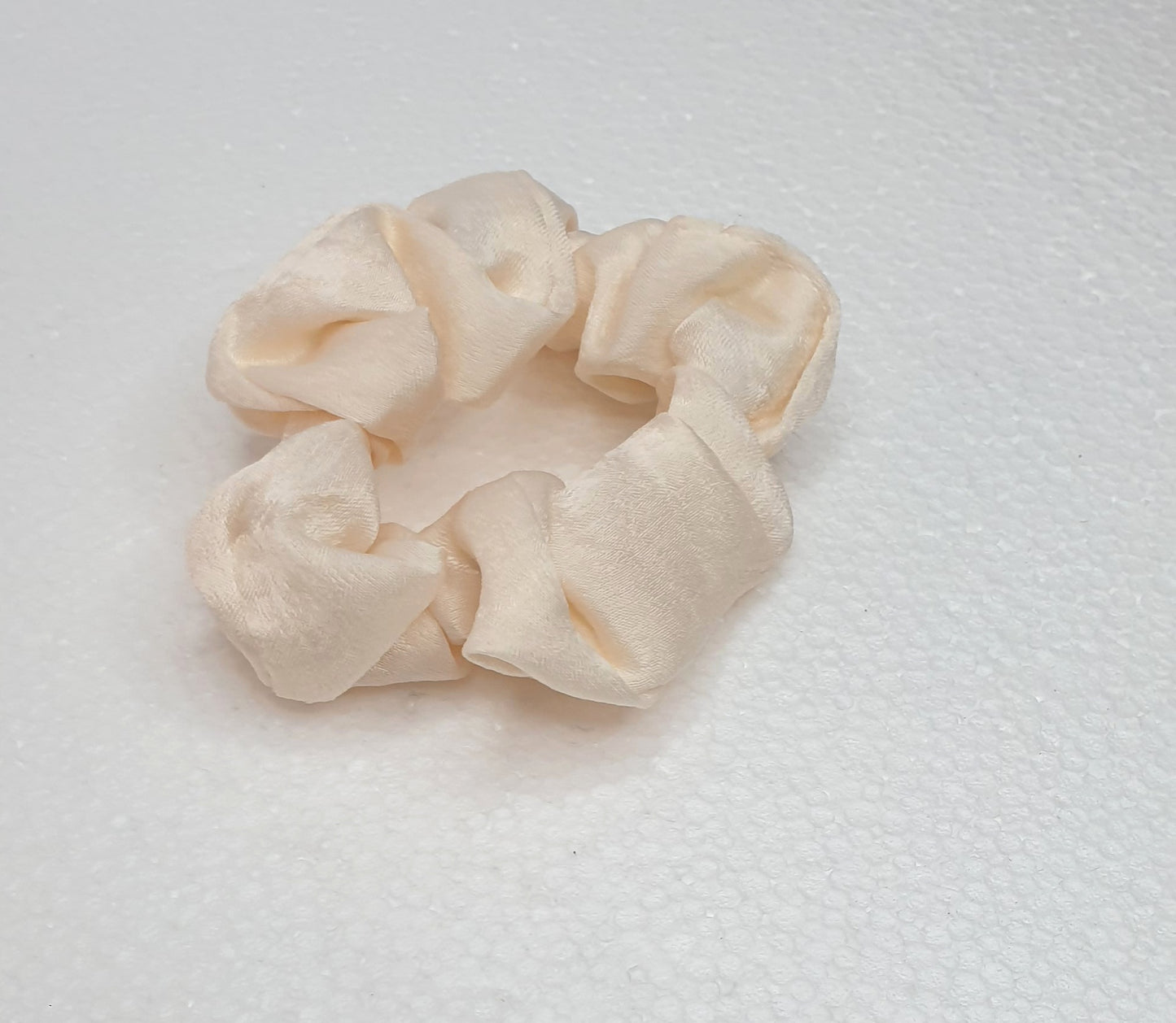 3 PCS Hair scrunchies/Hair Ties