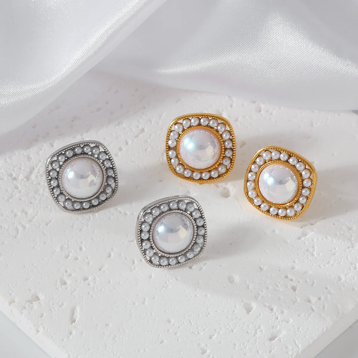 Square Pearl Stud Earrings (2 colours)