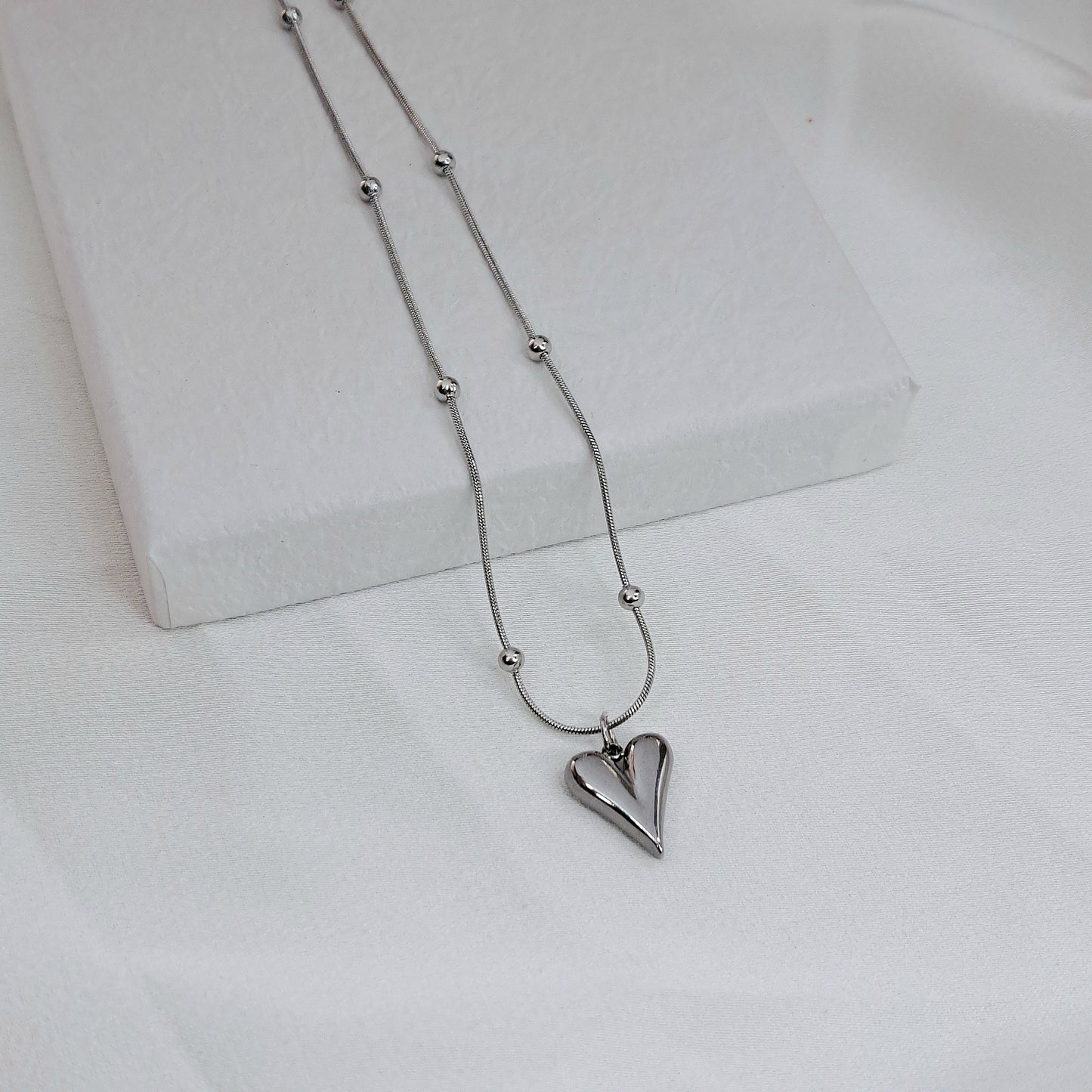 Heart Necklace (2 colours)