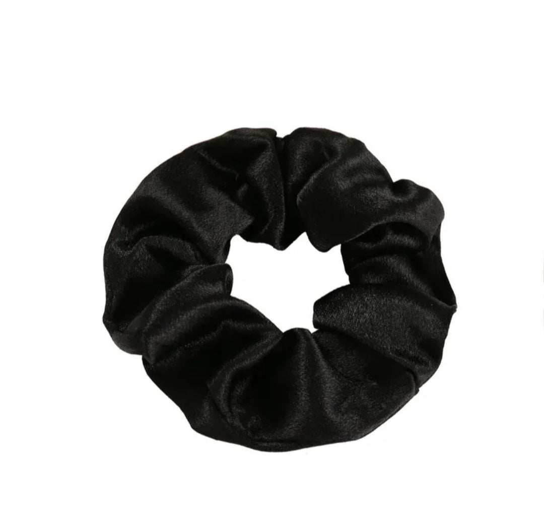 Hair scrunchie/Hair tie - Black