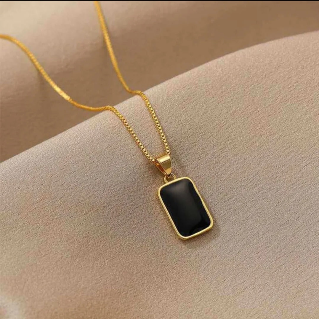 Rectangle pendant Gold Necklace