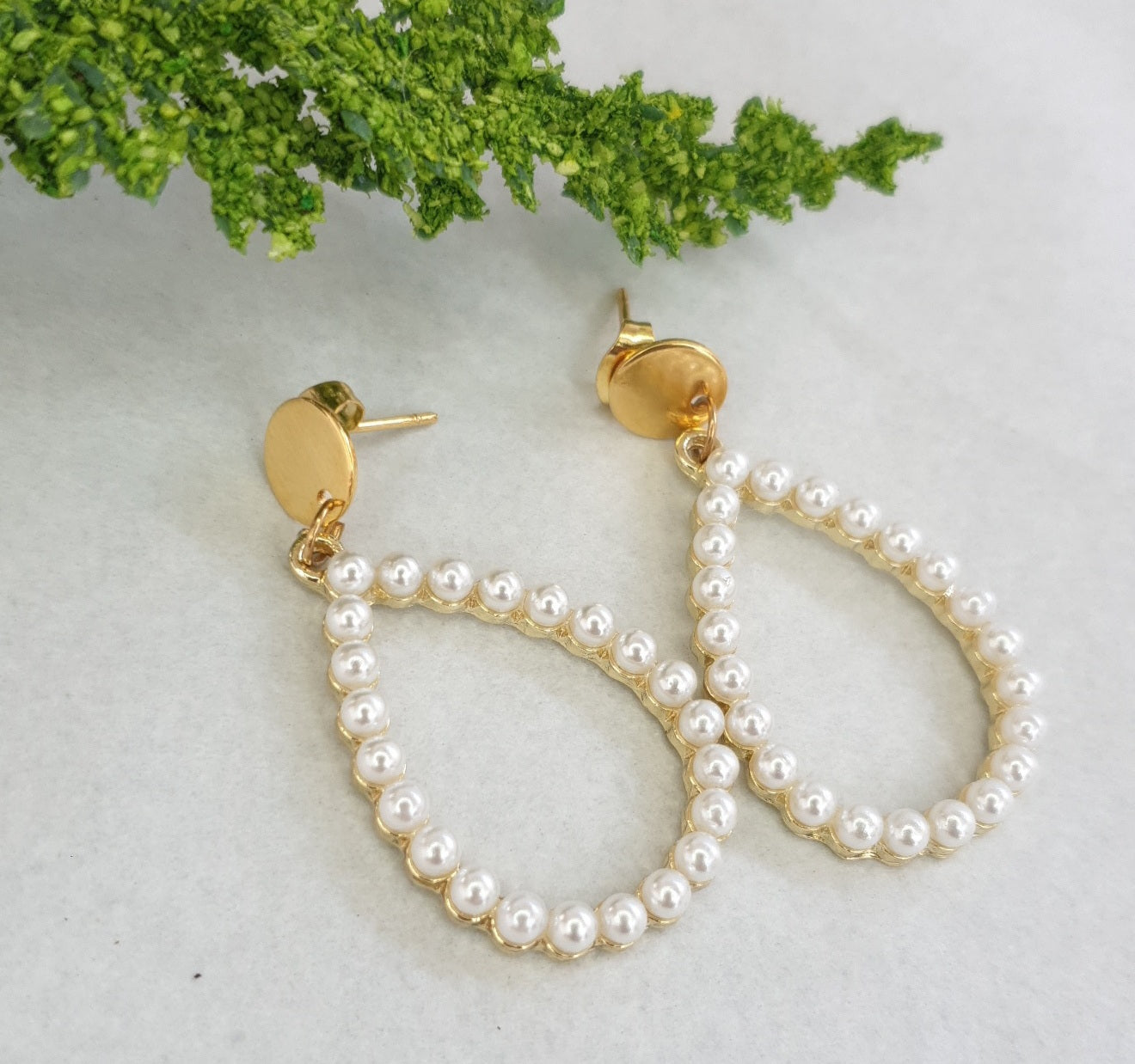 Pearl Drop Earrings Gold